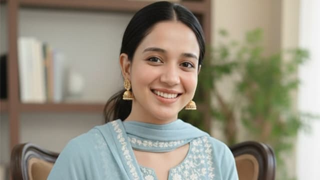 Moon Anwar Pakistani Tiktoker 6Min+ Premium Live Teasing Viral Mms