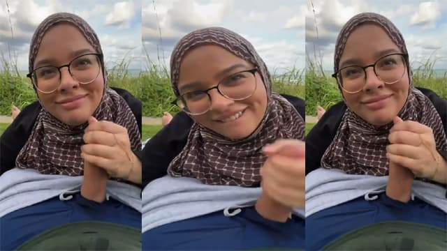 Hijabi Mom Sucking Big Cock Fuck in Public Park